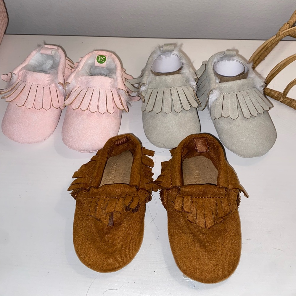 Old Navy Pink and Gray Moccasins with Fringe